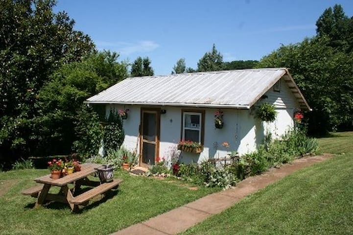 Airbnb Damascus Vacation Rentals Places To Stay Virginia