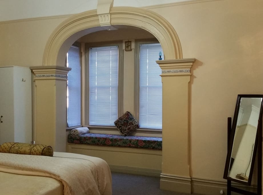 Queen Victoria Suite classic arch and window seat