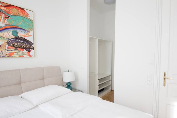 2-Bedroom Apartment with Balcony – Urania gallery image 3