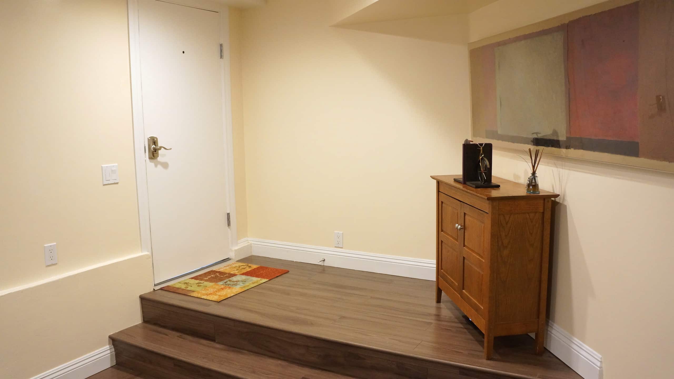 The Suite! Large cozy studio with private entrance - Image 46