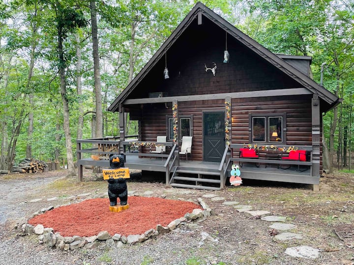 Theo’s Lodge True Log Cabin at the Woods Resort Cabins for Rent in