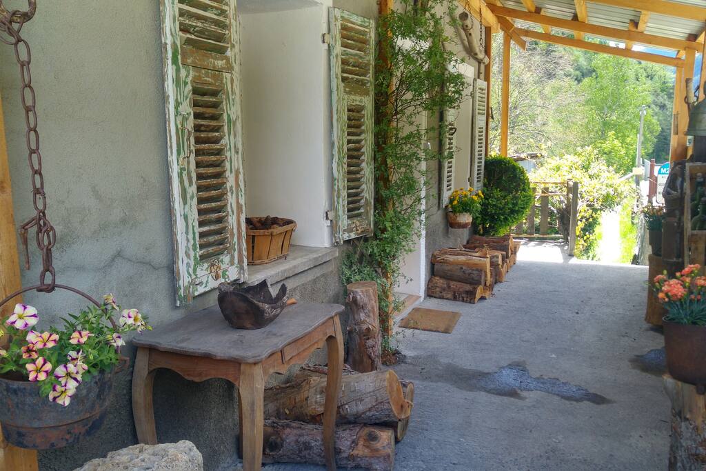 Entrée vue du Nord
