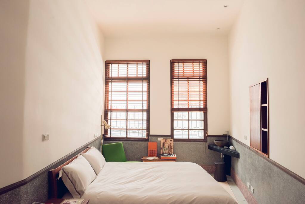 The room is full of sunshine during the daytime