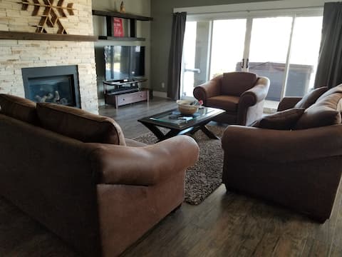 Successful Airbnb property: Lake View Leisure 2 in Lake Country