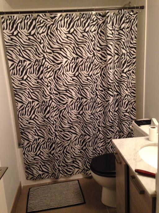 Bathroom - Shower w/ deep tub