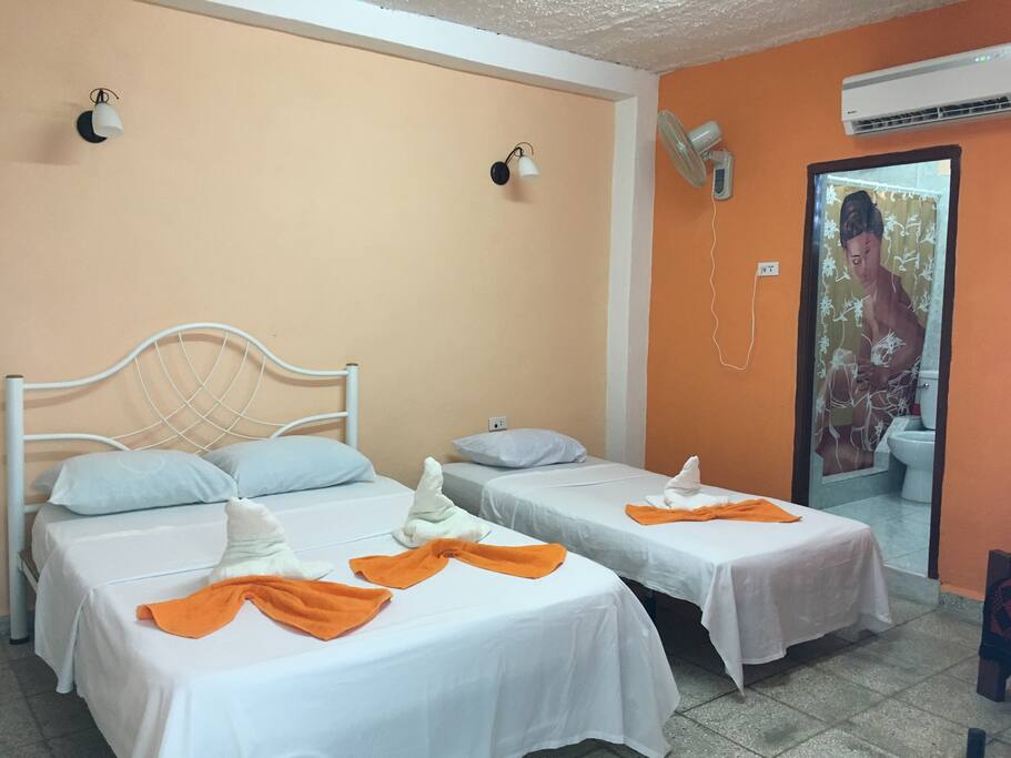 Habitación Naranja