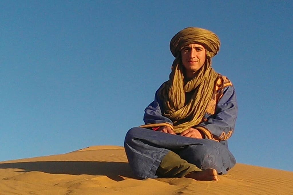 Folow the blue men steps and nomad life