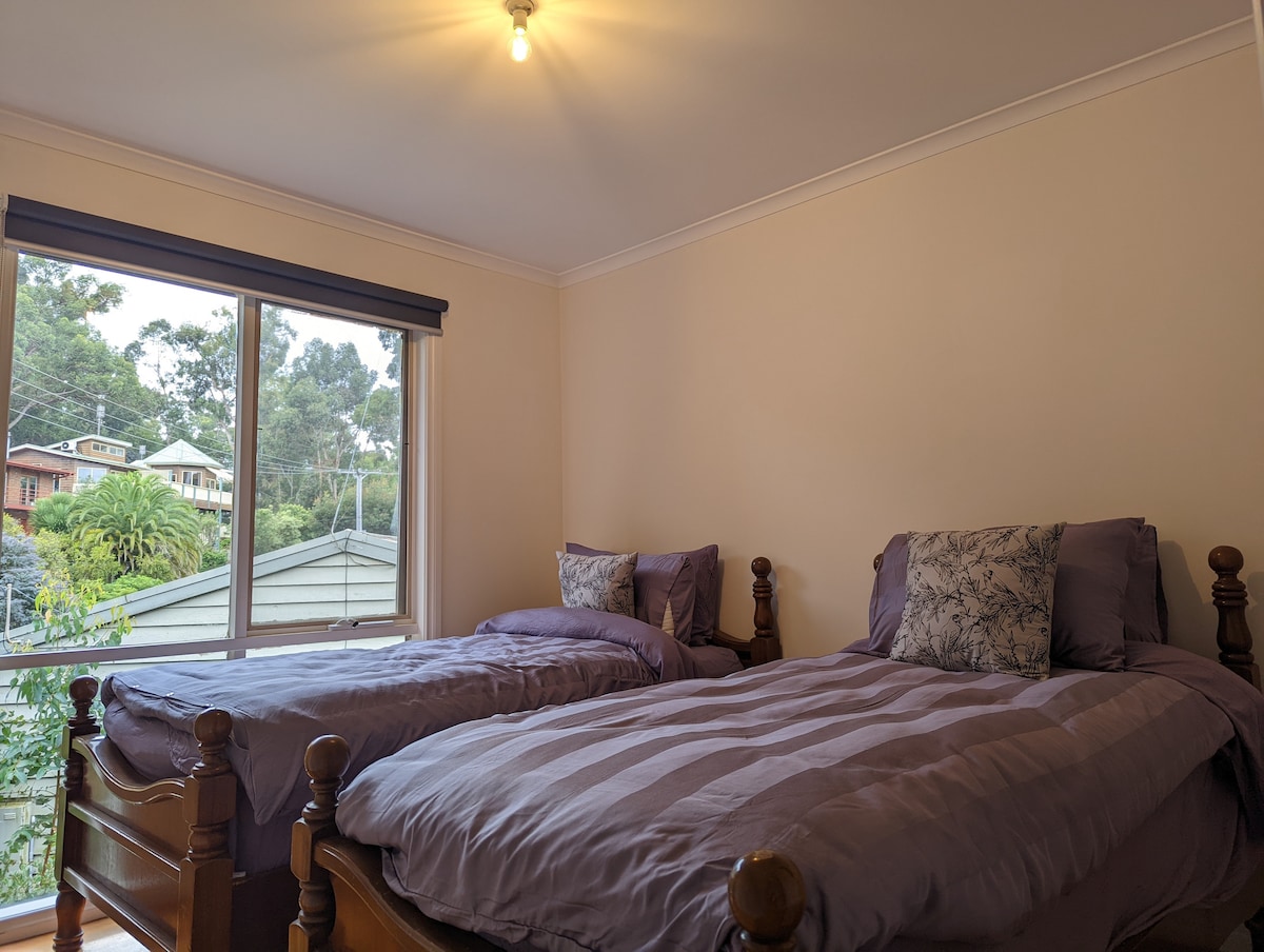 带2张1米宽单人床的房间 