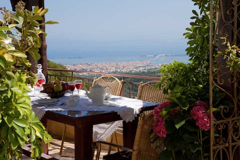 Villa Senecio - A traditional style villa