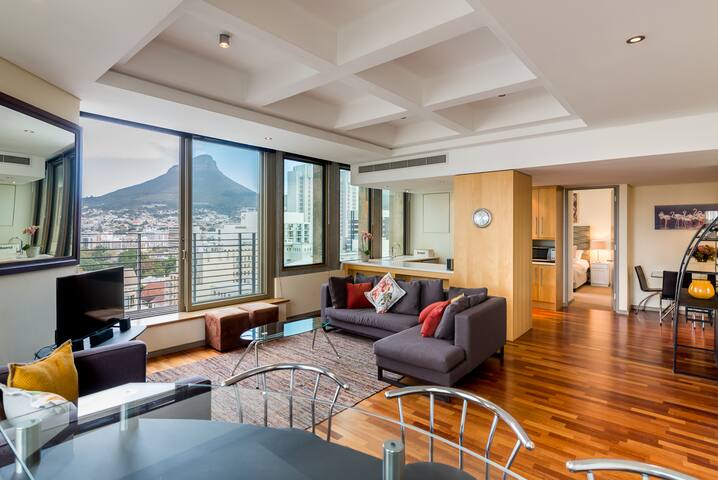 Amazing city apartment, Table Mountain Views gallery image 4