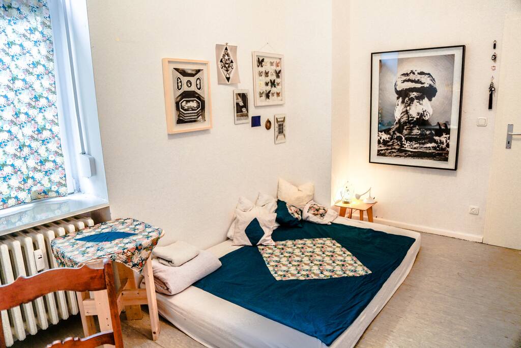 private guest room