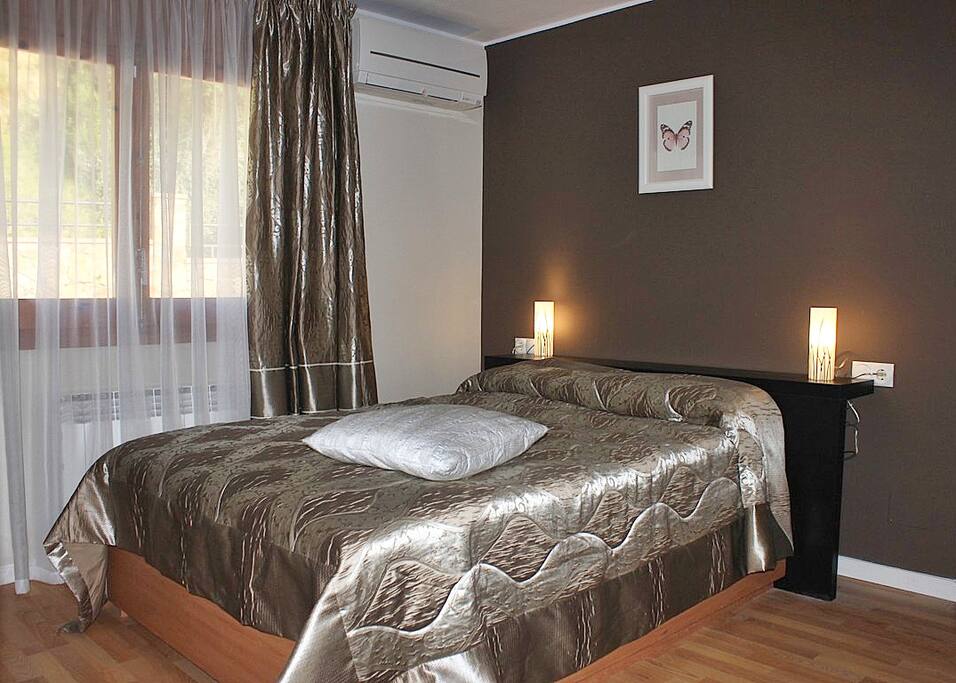 Suite with 1 queen bed