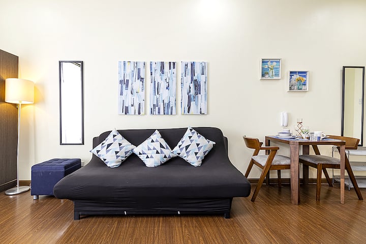 Great View! Modern Studio In Century City (M5) - Makati