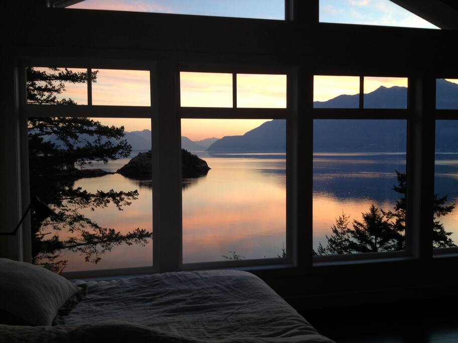 master bedroom is large with a sitting area so you can comfortably do work or just relax quietly away from the rest of the house. It has double sliding doors onto a deck.