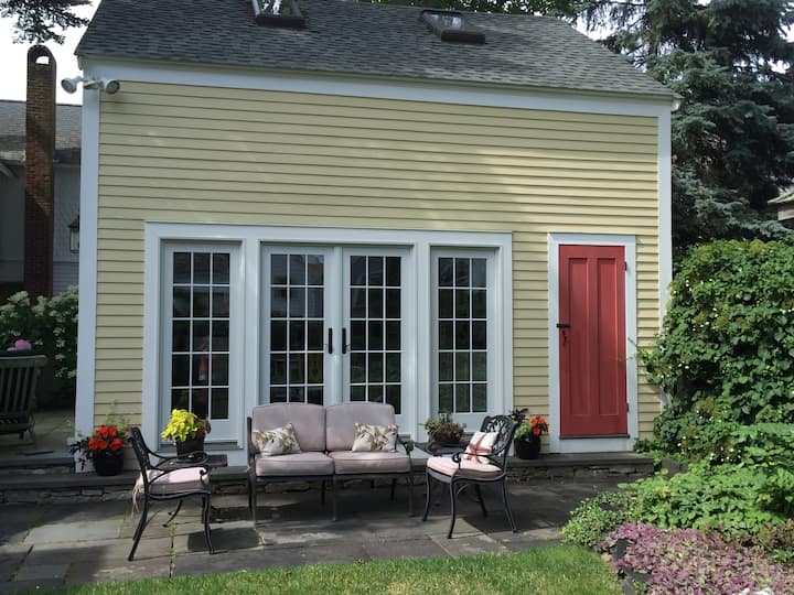 Artist Studio in Stonington Borough Cottages for Rent in Stonington, Connecticut, United