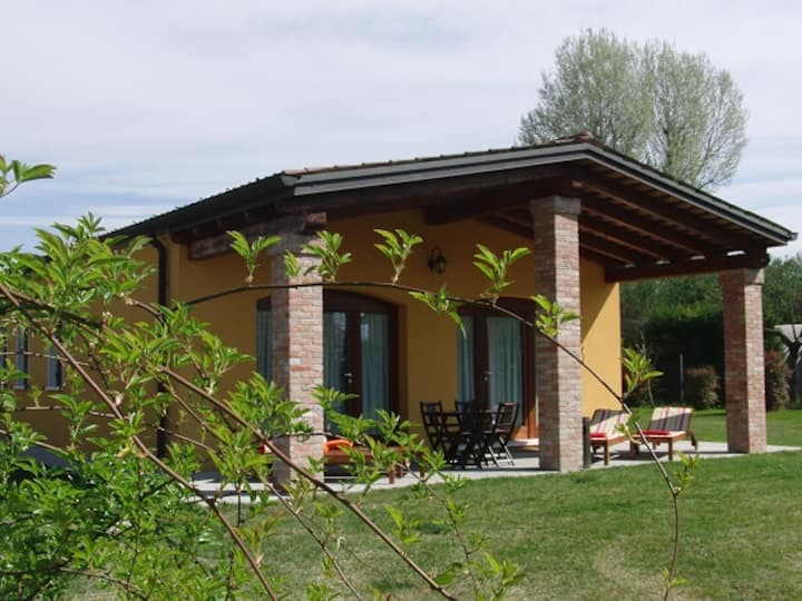 Brenta details - Apt Chiara near Venice
