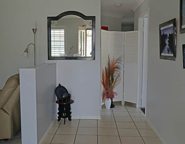 Relaxed & Homely House in Bongaree, Bribie