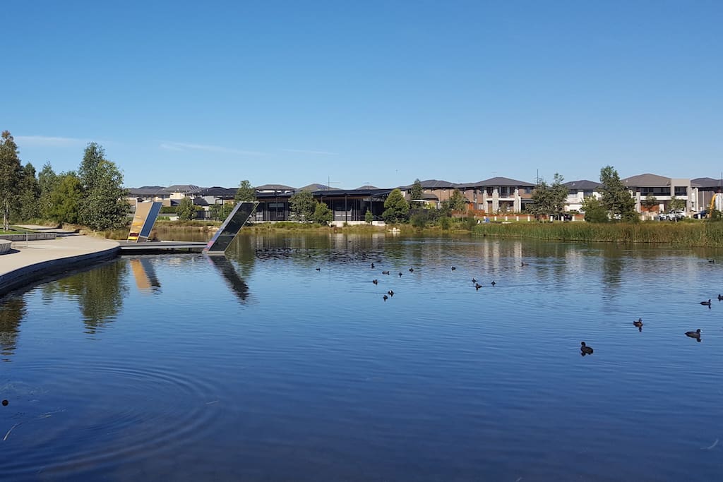 Nearby Lake Ironbark, a nice place for a walk and fresh air just around the corner