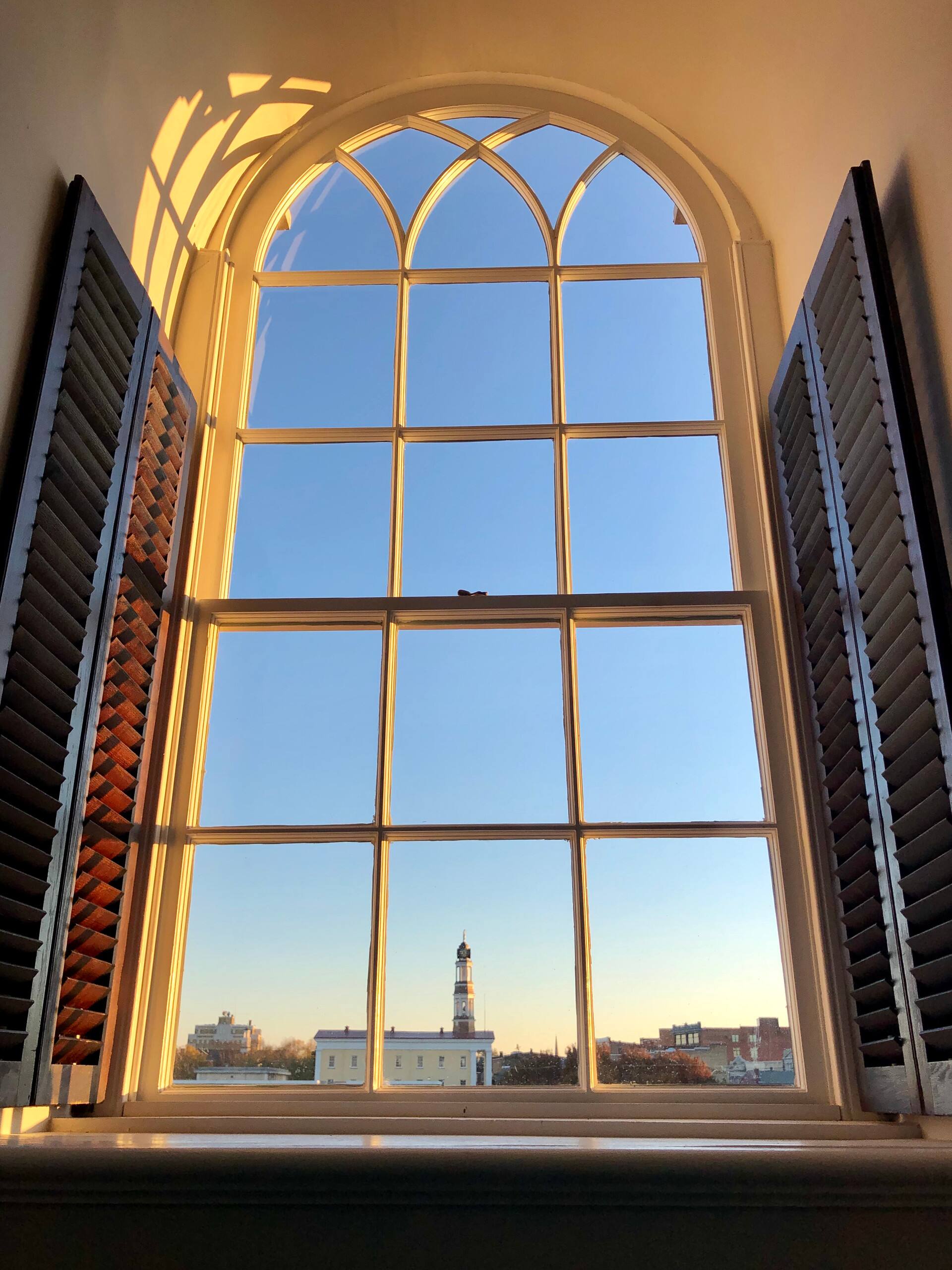 Bird's-Eye View in the Heart of Historic Old Towne