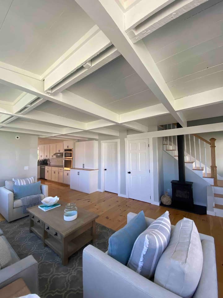 Calming Coastal Cottage In Bayside Village. - Belfast, ME
