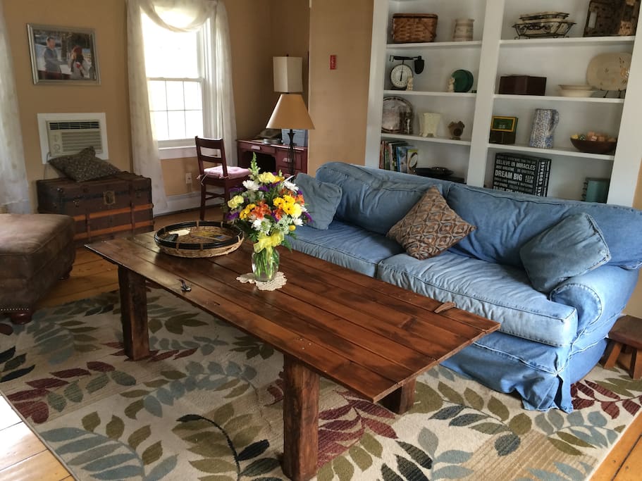 Common Area with TV to relax.