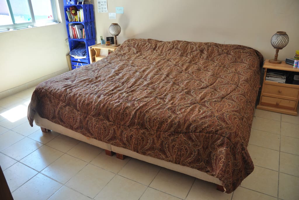 King size bed