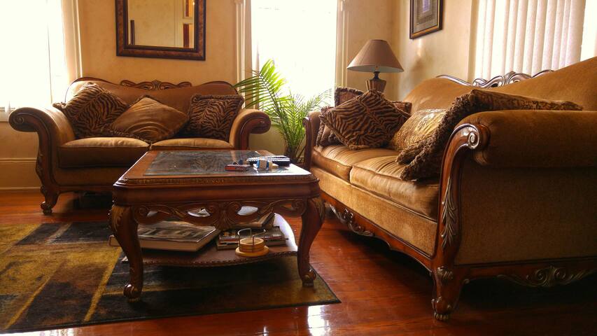 Mid City Historic New Orleans Home gallery image 4