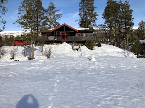 Cabin with hot tub near Bjorli