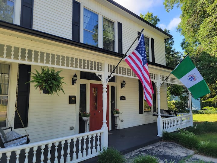 Creeksea on Main Houses for Rent in Franklinton, North Carolina