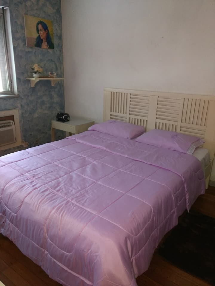 ห้องที่สอง/เตียงคีม