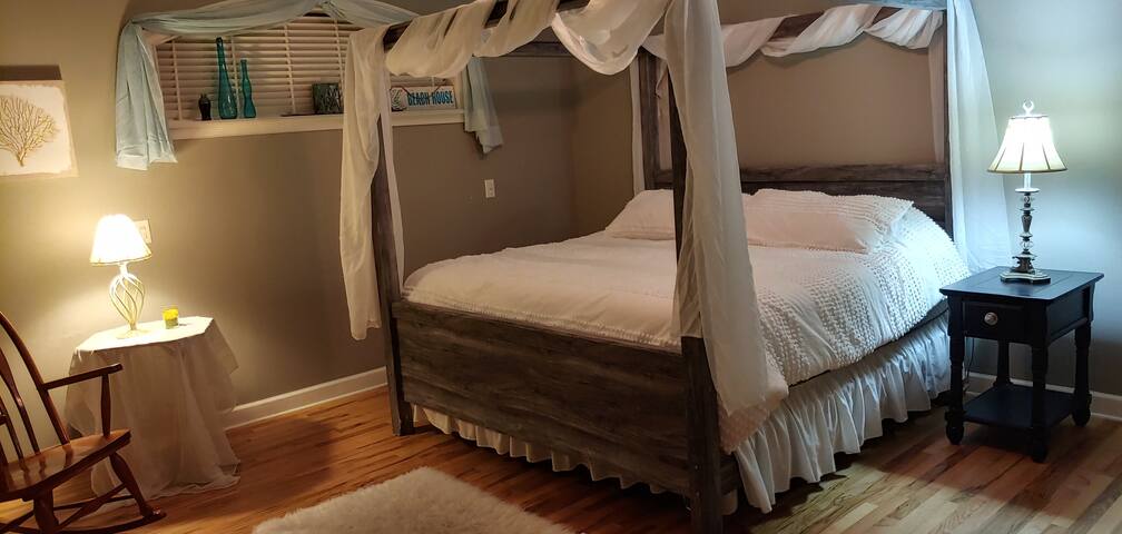 Private room with King size bed