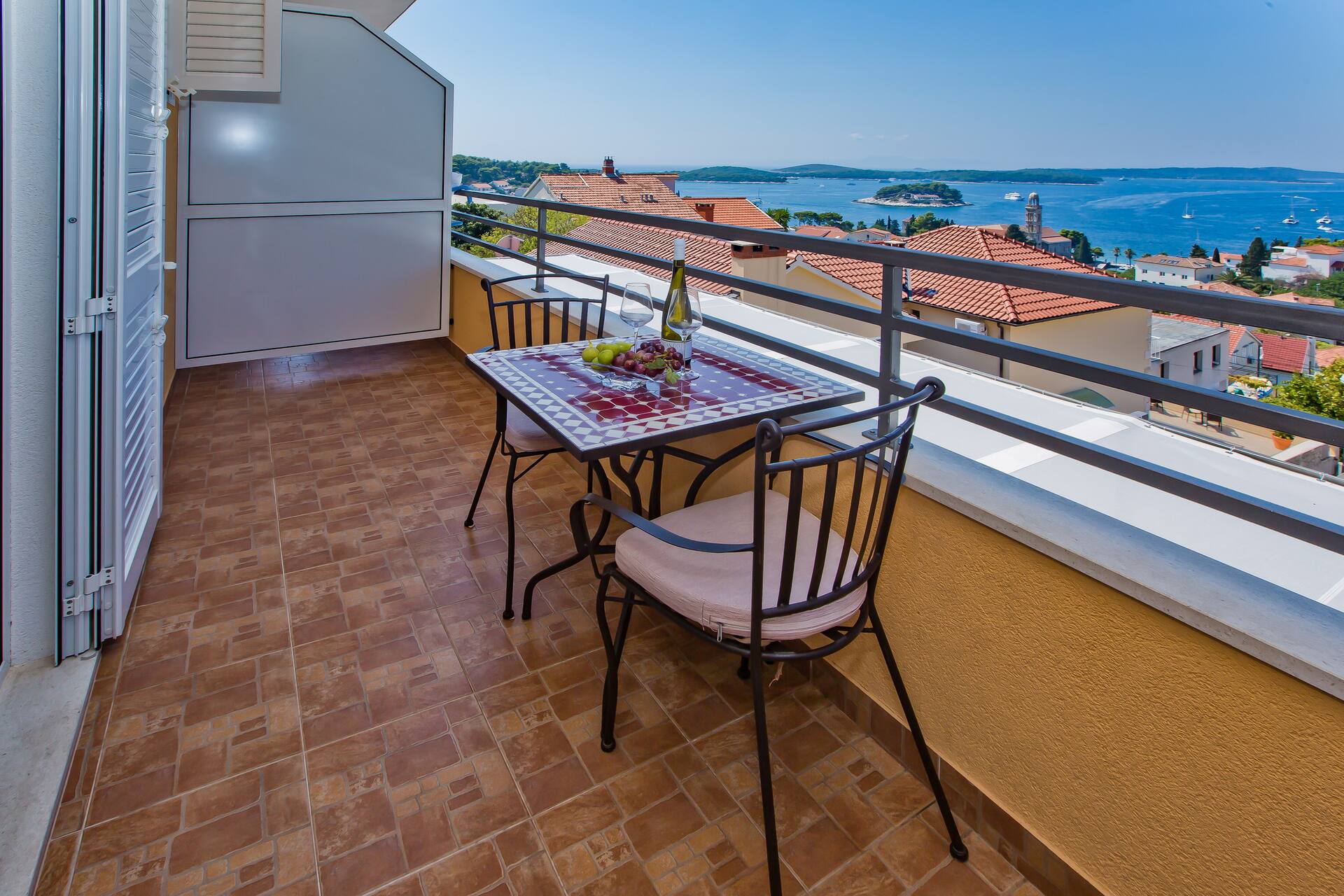 Apartment Miha (2+1),Hvar town