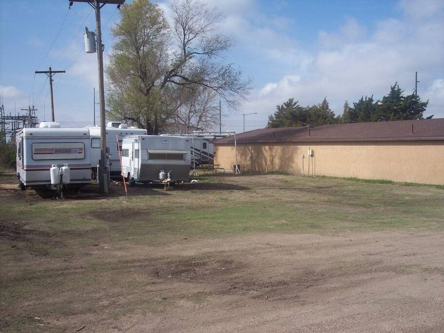 6 camper hook ups