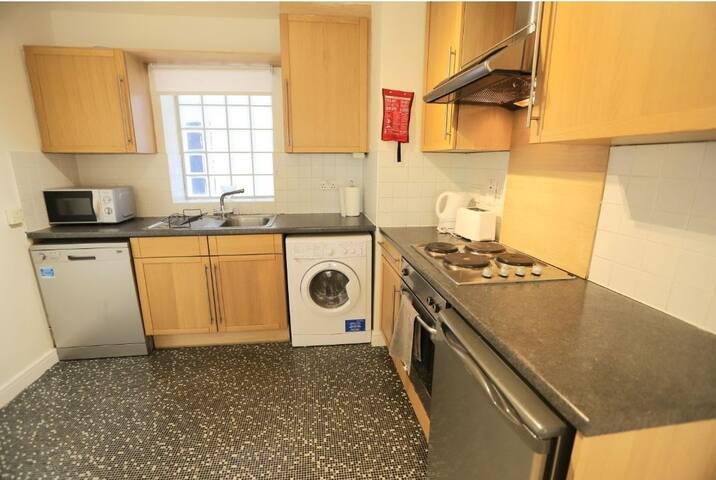 Temple Bar 3 bedroom Condo gallery image 4