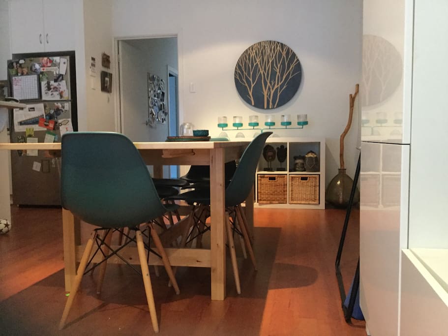Dinning table for 6
