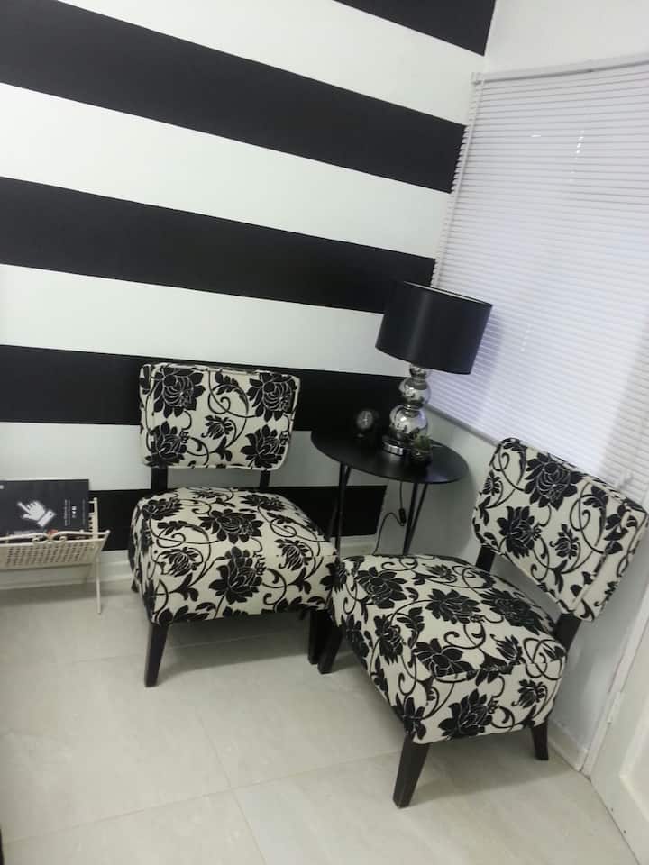 La Nie (The Nest) Room 3: Your Home Away From Home - Swaziland