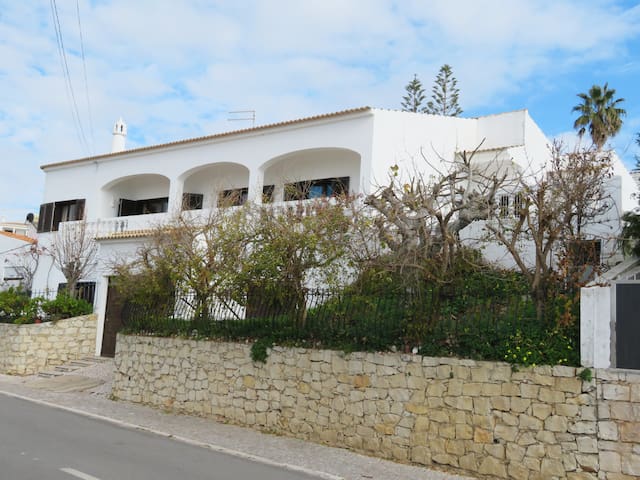 Listing in Albufeira