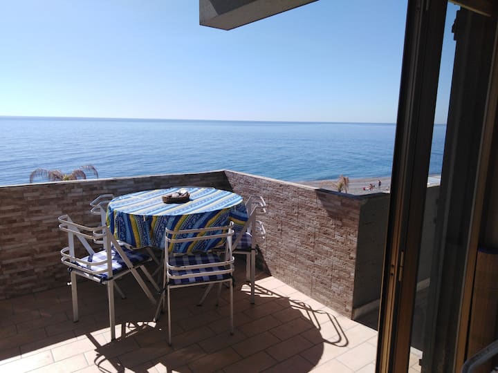 Una Finestra Sul Mare - Roccalumera