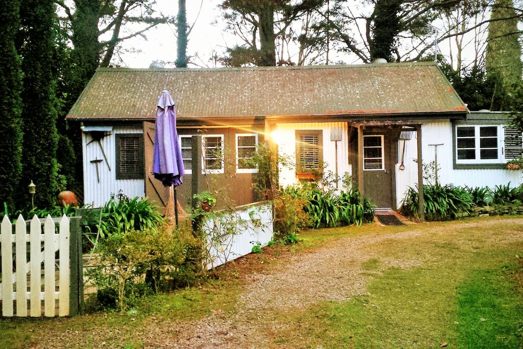 Devon Long Barn Bowral Burradoo Unique Cottages For Rent