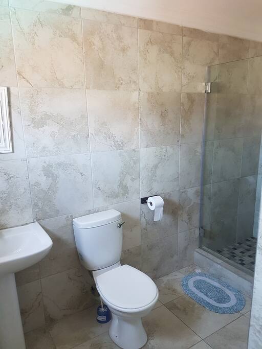 Ensuite of Main Bedroom