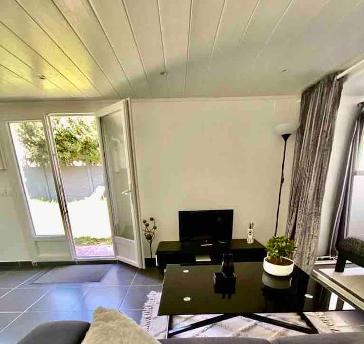 Maisonnette Indépendante Avec Jardin - Aeropuerto de París-Orly