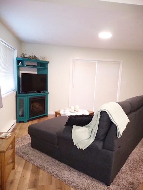 Successful Airbnb property: Barb's By the Lake in Langford