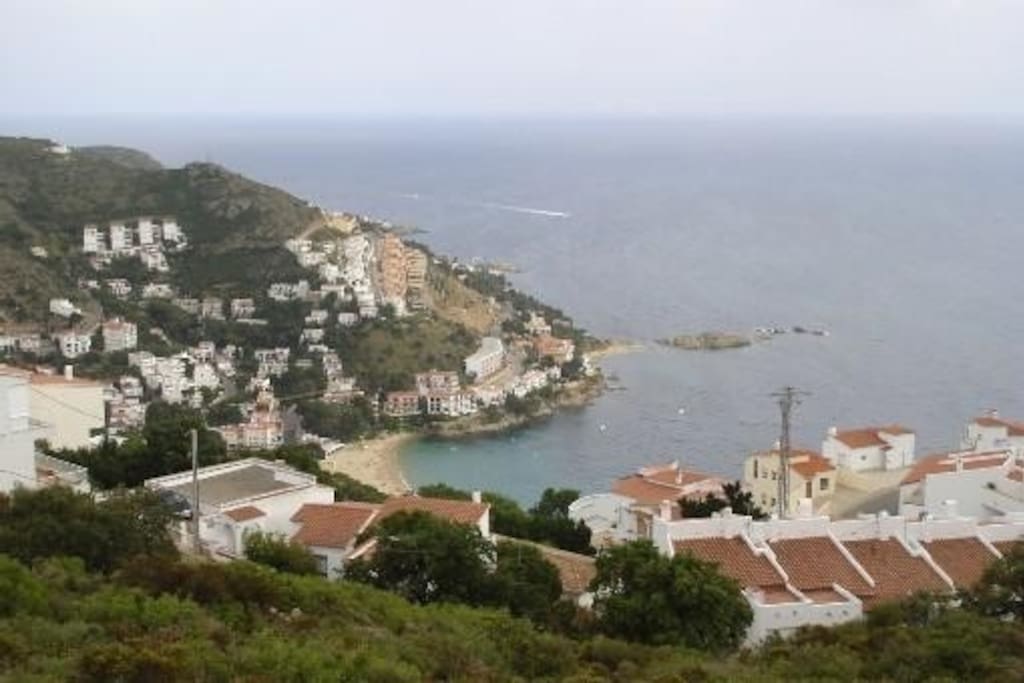Vous pourrez vous promenez , il y a un mirador panoramique situé plus haut