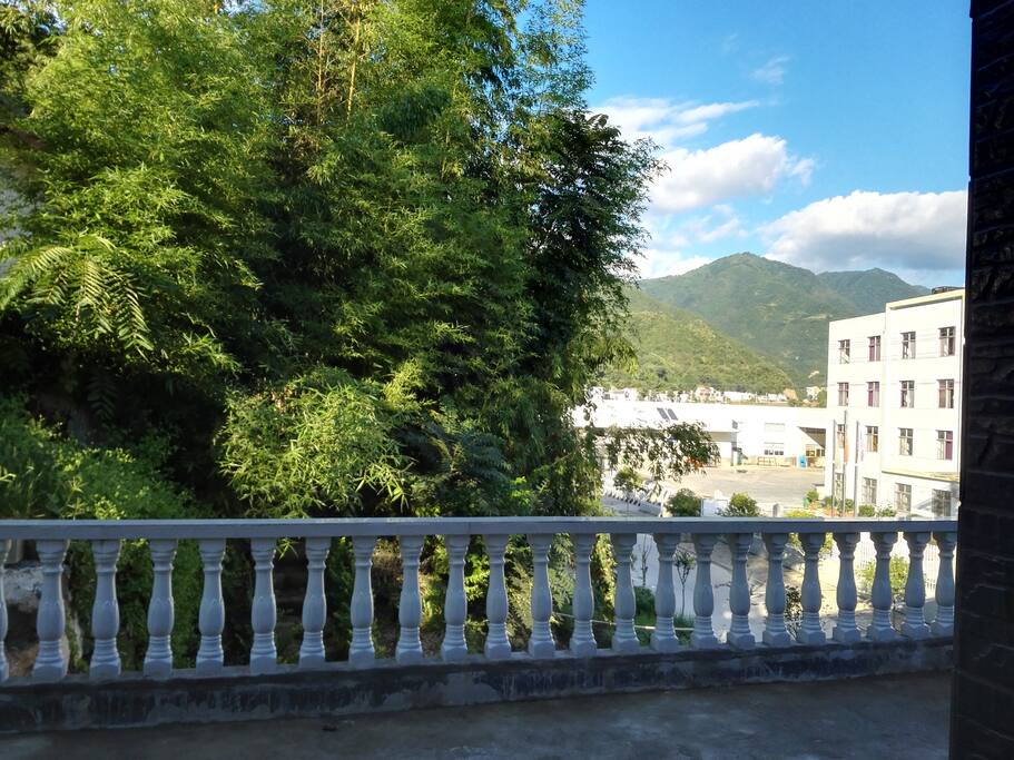二楼阳台