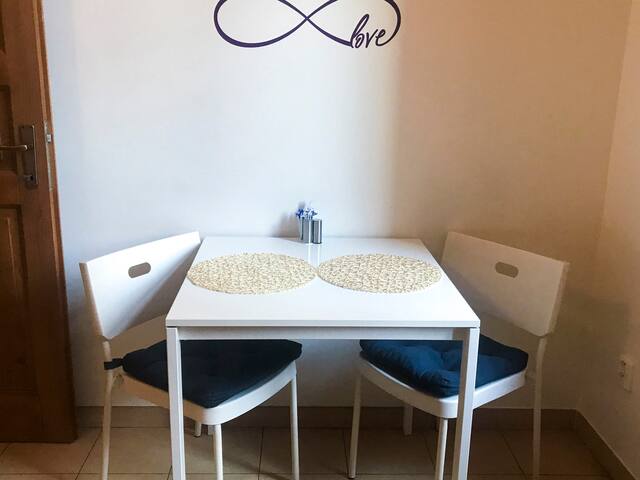 Ginosi Hospitality Management managed Airbnb listing 1