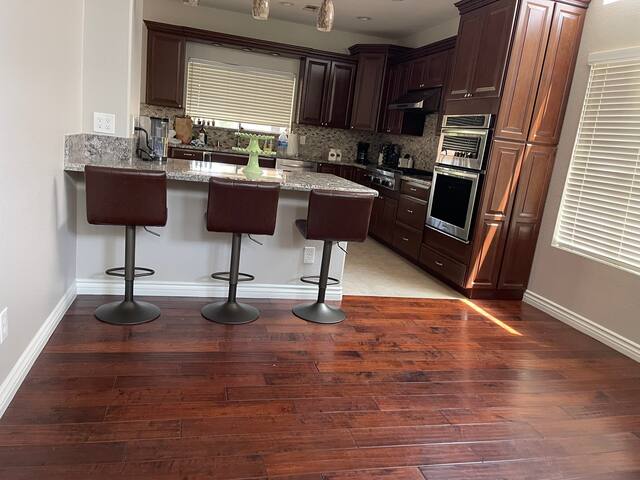 House in Paradise gallery image 4