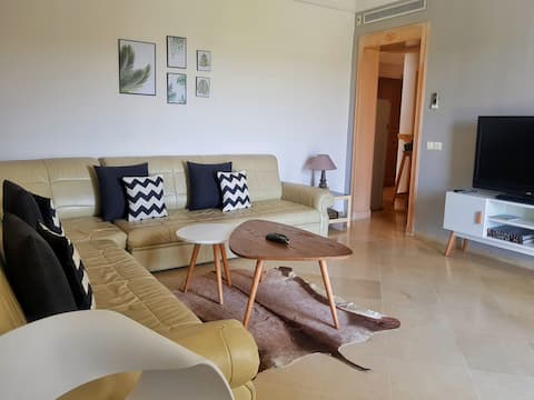Marina Residence Apartment with Private Pool