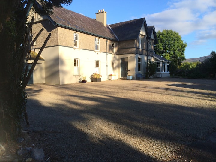 Dunkerron Luxury Manor Houses for Rent in Kenmare, Kerry, Ireland
