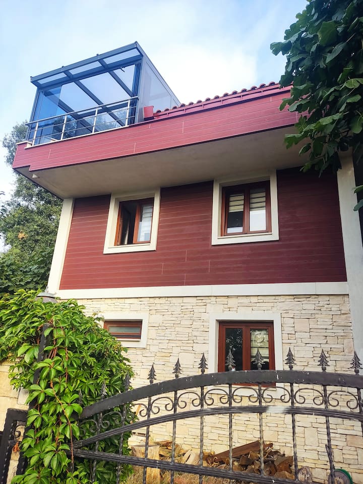 Kilyosta Denize Yakın Villanın çAtı Katı - Beykoz