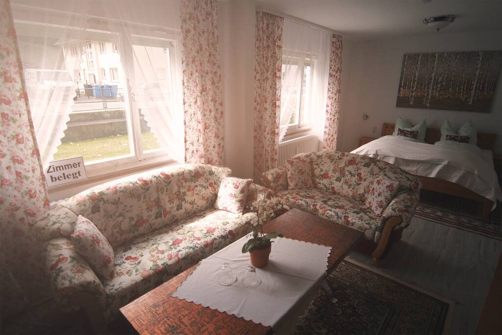 Wohnbereich Rosenzimmer